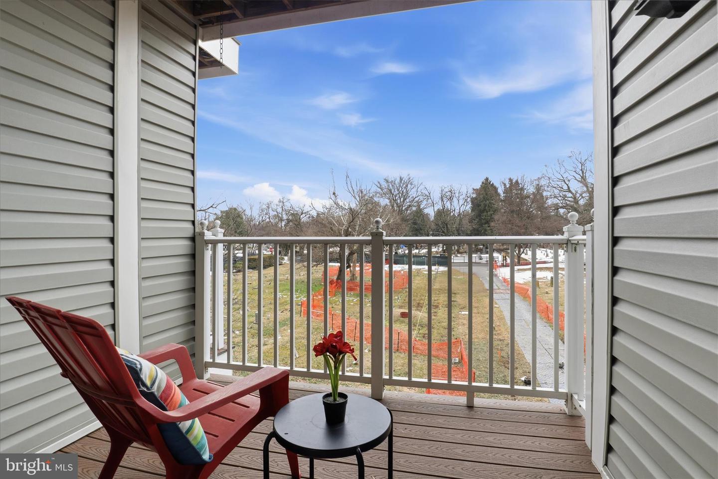 1410 ROUNDHOUSE LN, ALEXANDRIA, Virginia 22314, 2 Bedrooms Bedrooms, ,2 BathroomsBathrooms,Residential,For sale,1410 ROUNDHOUSE LN,VAAX2053442 MLS # VAAX2053442