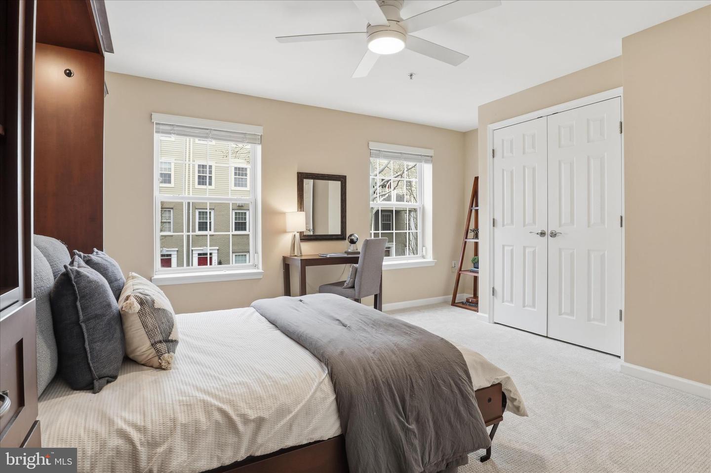 1410 ROUNDHOUSE LN, ALEXANDRIA, Virginia 22314, 2 Bedrooms Bedrooms, ,2 BathroomsBathrooms,Residential,For sale,1410 ROUNDHOUSE LN,VAAX2053442 MLS # VAAX2053442