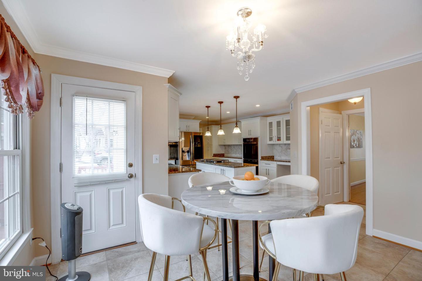 6185 SNOWHILL CT, CENTREVILLE, Virginia 20120, 5 Bedrooms Bedrooms, ,3 BathroomsBathrooms,Residential,For sale,6185 SNOWHILL CT,VAFX2287140 MLS # VAFX2287140