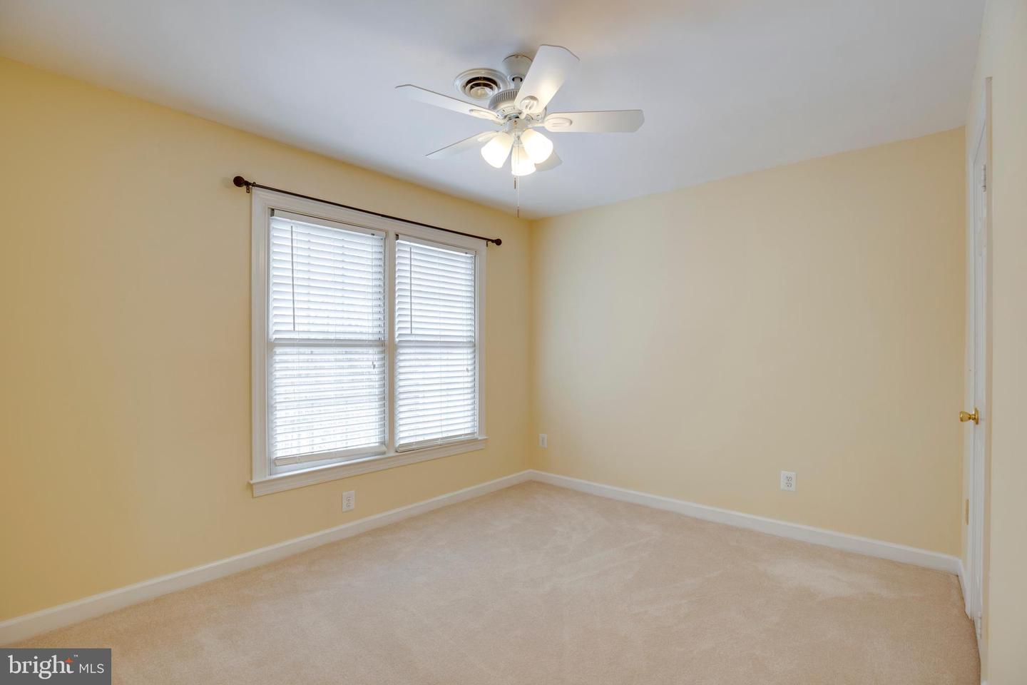 6185 SNOWHILL CT, CENTREVILLE, Virginia 20120, 5 Bedrooms Bedrooms, ,3 BathroomsBathrooms,Residential,For sale,6185 SNOWHILL CT,VAFX2287140 MLS # VAFX2287140