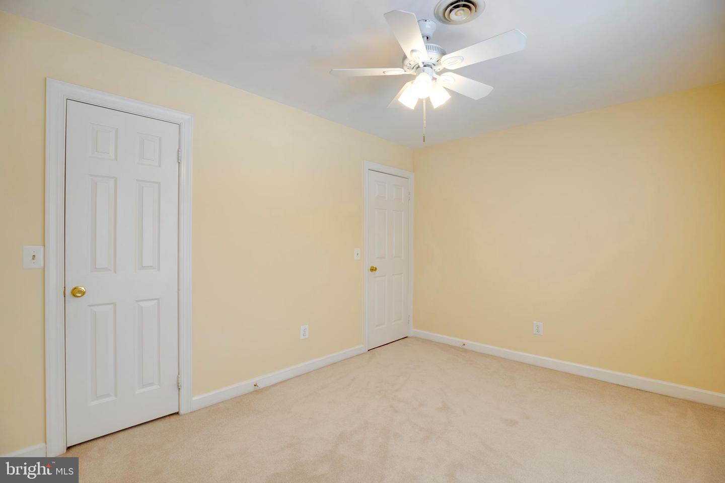 6185 SNOWHILL CT, CENTREVILLE, Virginia 20120, 5 Bedrooms Bedrooms, ,3 BathroomsBathrooms,Residential,For sale,6185 SNOWHILL CT,VAFX2287140 MLS # VAFX2287140