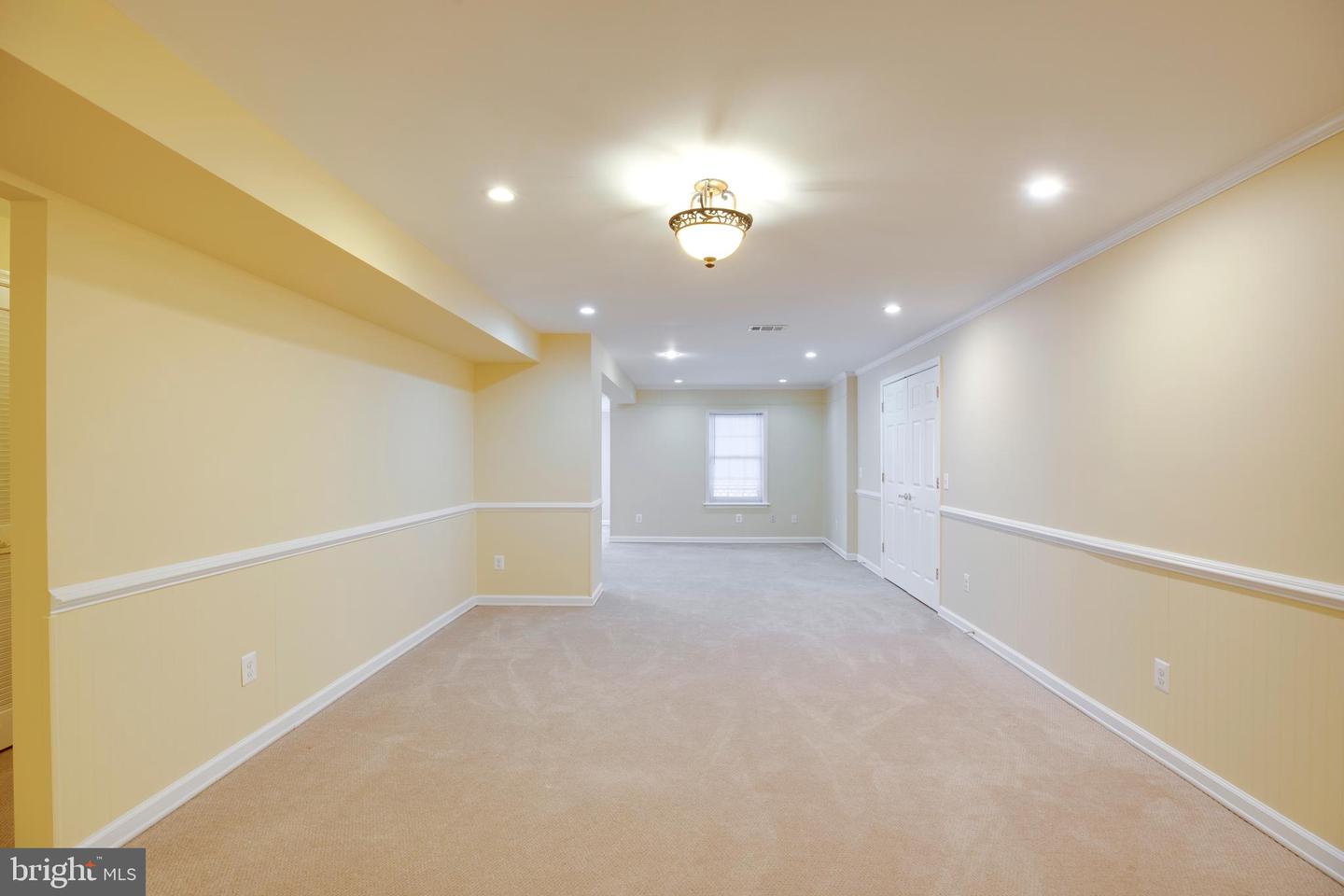 6185 SNOWHILL CT, CENTREVILLE, Virginia 20120, 5 Bedrooms Bedrooms, ,3 BathroomsBathrooms,Residential,For sale,6185 SNOWHILL CT,VAFX2287140 MLS # VAFX2287140