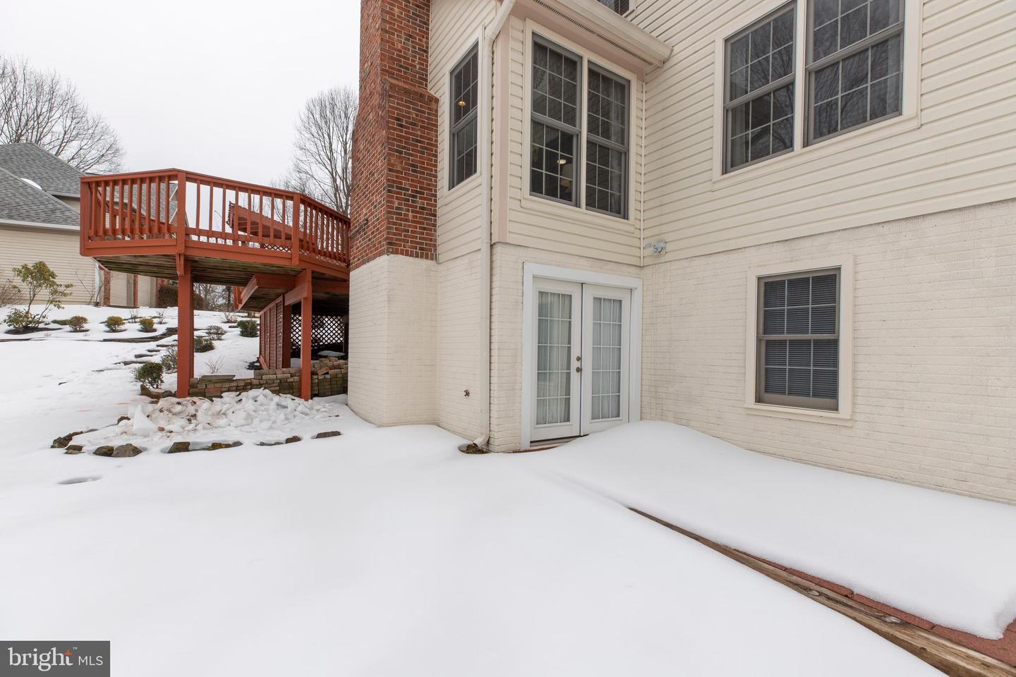 6185 SNOWHILL CT, CENTREVILLE, Virginia 20120, 5 Bedrooms Bedrooms, ,3 BathroomsBathrooms,Residential,For sale,6185 SNOWHILL CT,VAFX2287140 MLS # VAFX2287140