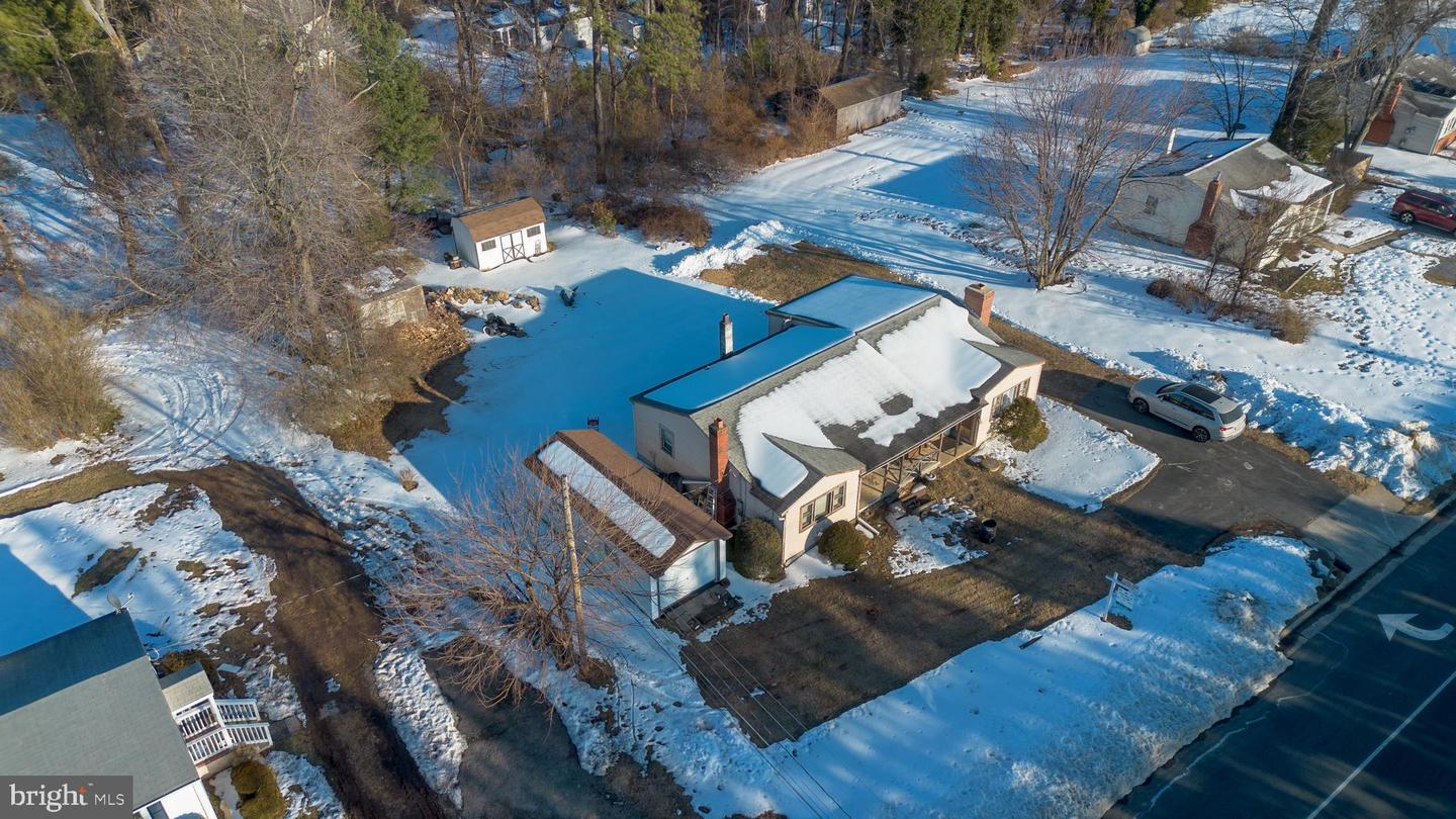 3727 WEST OX RD, FAIRFAX, Virginia 22033, 3 Bedrooms Bedrooms, ,2 BathroomsBathrooms,Residential,For sale,3727 WEST OX RD,VAFX2287144 MLS # VAFX2287144