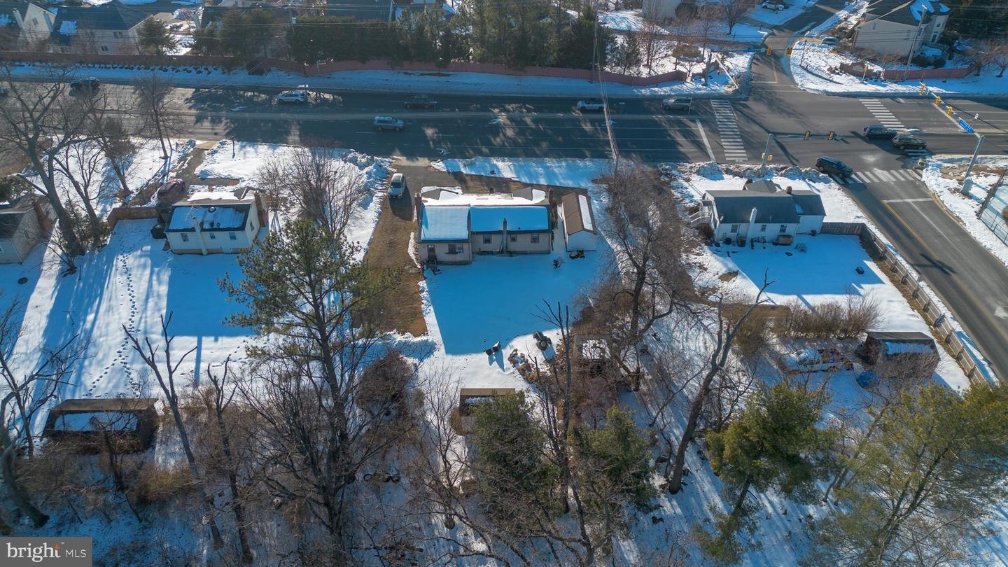 3727 WEST OX RD, FAIRFAX, Virginia 22033, 3 Bedrooms Bedrooms, ,2 BathroomsBathrooms,Residential,For sale,3727 WEST OX RD,VAFX2287144 MLS # VAFX2287144