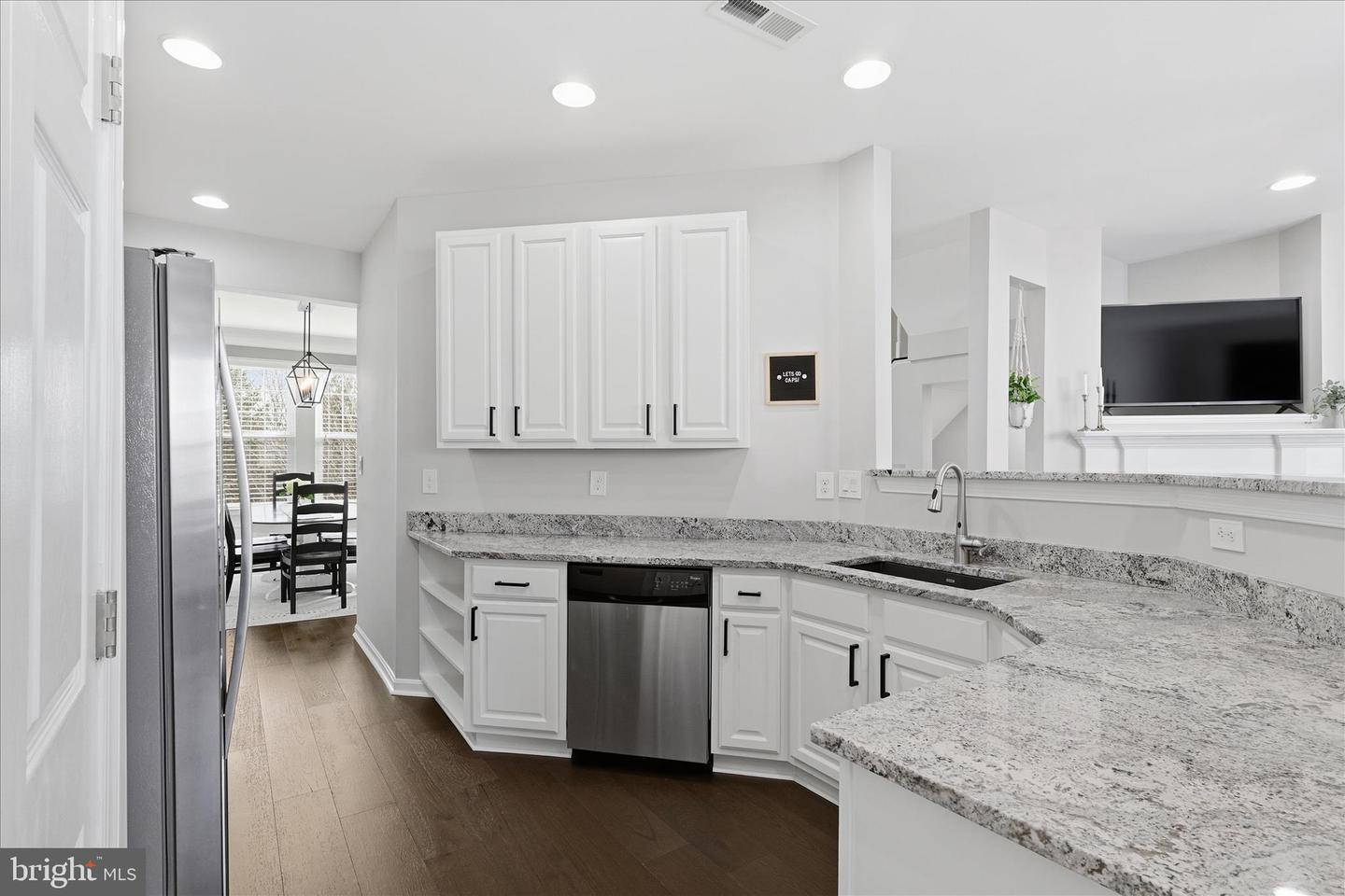 46164 CHESTER TER, STERLING, Virginia 20165, 3 Bedrooms Bedrooms, ,2 BathroomsBathrooms,Residential,For sale,46164 CHESTER TER,VALO2114494 MLS # VALO2114494