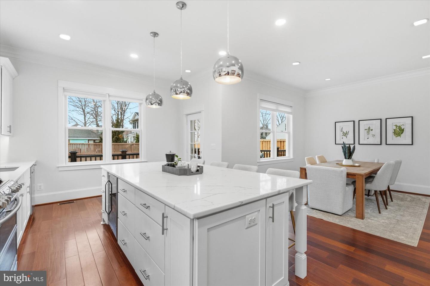 106 E OXFORD AVE, ALEXANDRIA, Virginia 22301, 3 Bedrooms Bedrooms, ,3 BathroomsBathrooms,Residential,For sale,106 E OXFORD AVE,VAAX2053474 MLS # VAAX2053474