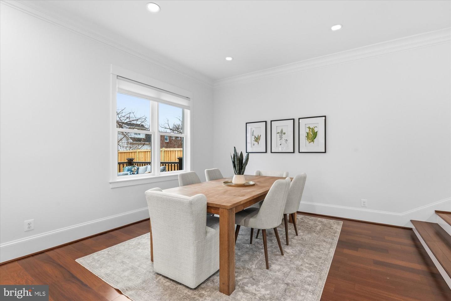 106 E OXFORD AVE, ALEXANDRIA, Virginia 22301, 3 Bedrooms Bedrooms, ,3 BathroomsBathrooms,Residential,For sale,106 E OXFORD AVE,VAAX2053474 MLS # VAAX2053474