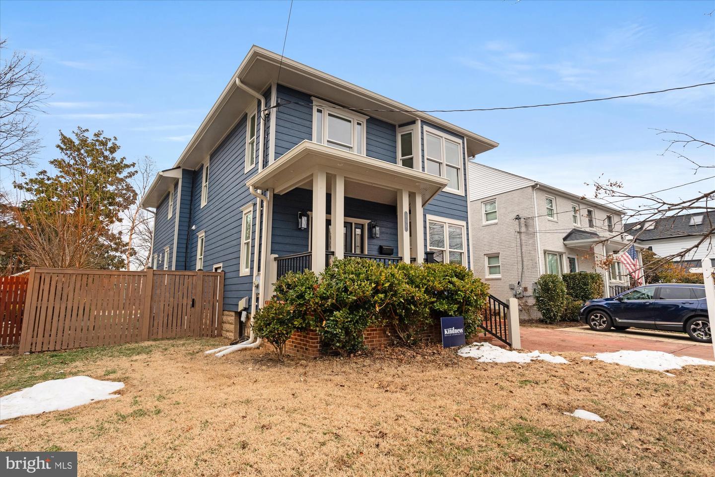106 E OXFORD AVE, ALEXANDRIA, Virginia 22301, 3 Bedrooms Bedrooms, ,3 BathroomsBathrooms,Residential,For sale,106 E OXFORD AVE,VAAX2053474 MLS # VAAX2053474