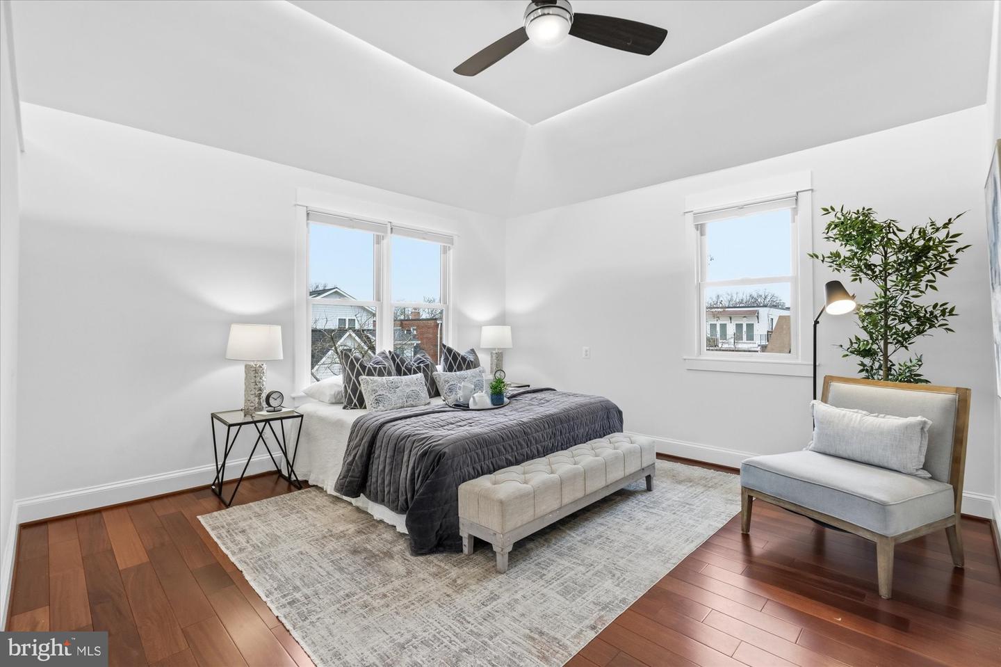 106 E OXFORD AVE, ALEXANDRIA, Virginia 22301, 3 Bedrooms Bedrooms, ,3 BathroomsBathrooms,Residential,For sale,106 E OXFORD AVE,VAAX2053474 MLS # VAAX2053474