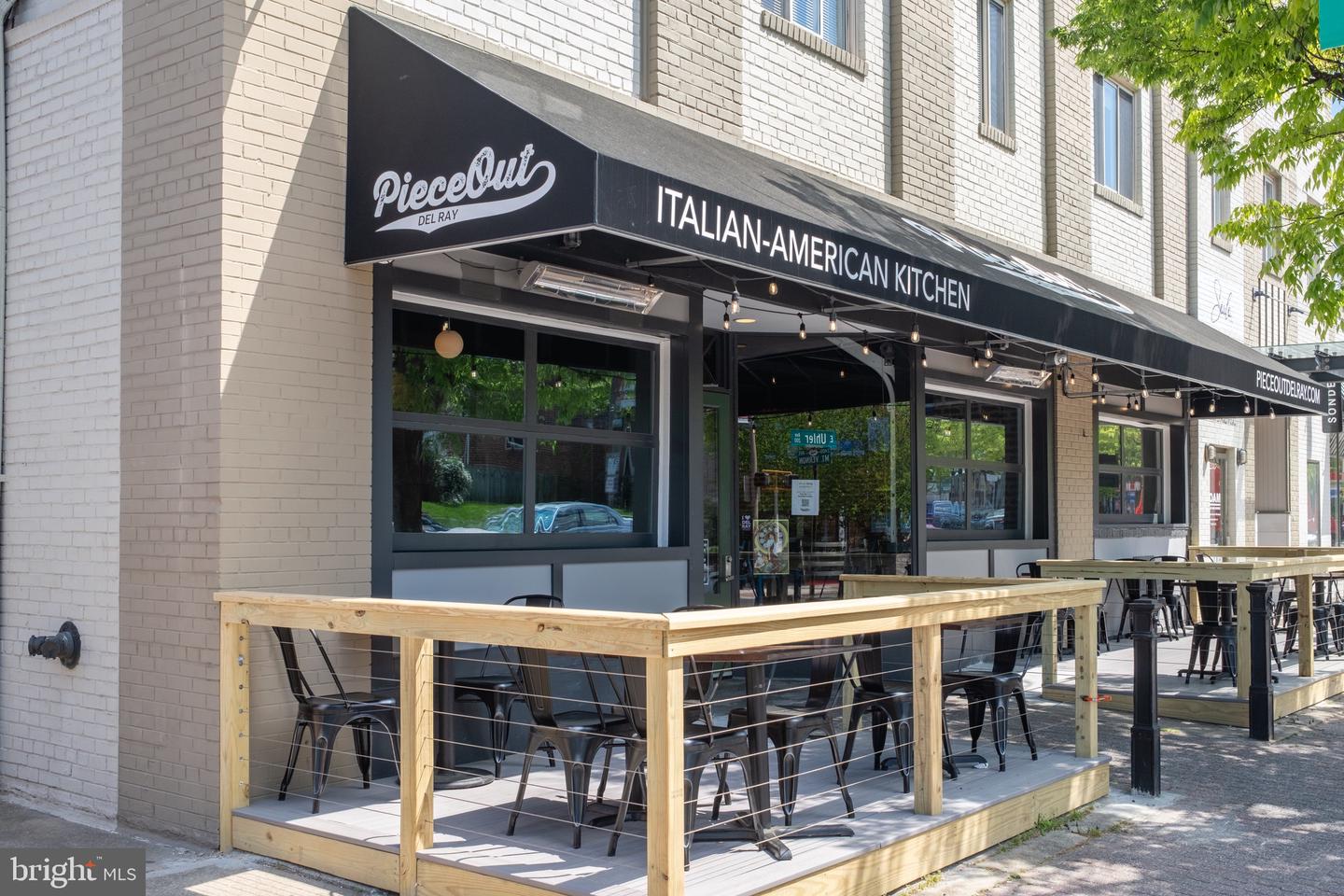 106 E OXFORD AVE, ALEXANDRIA, Virginia 22301, 3 Bedrooms Bedrooms, ,3 BathroomsBathrooms,Residential,For sale,106 E OXFORD AVE,VAAX2053474 MLS # VAAX2053474