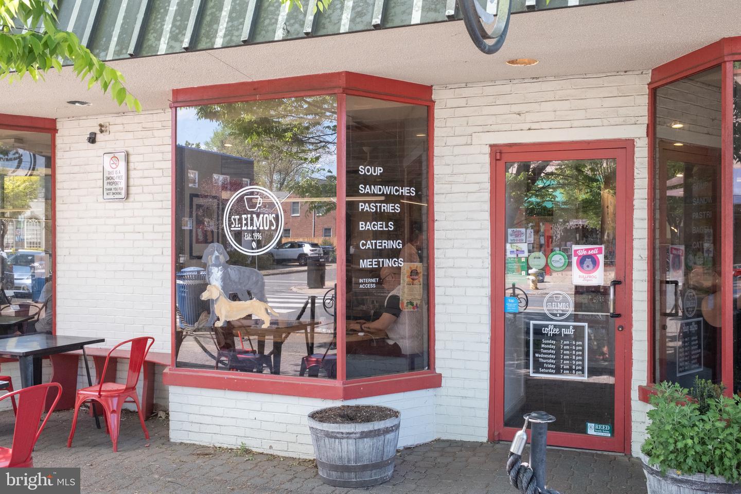 106 E OXFORD AVE, ALEXANDRIA, Virginia 22301, 3 Bedrooms Bedrooms, ,3 BathroomsBathrooms,Residential,For sale,106 E OXFORD AVE,VAAX2053474 MLS # VAAX2053474