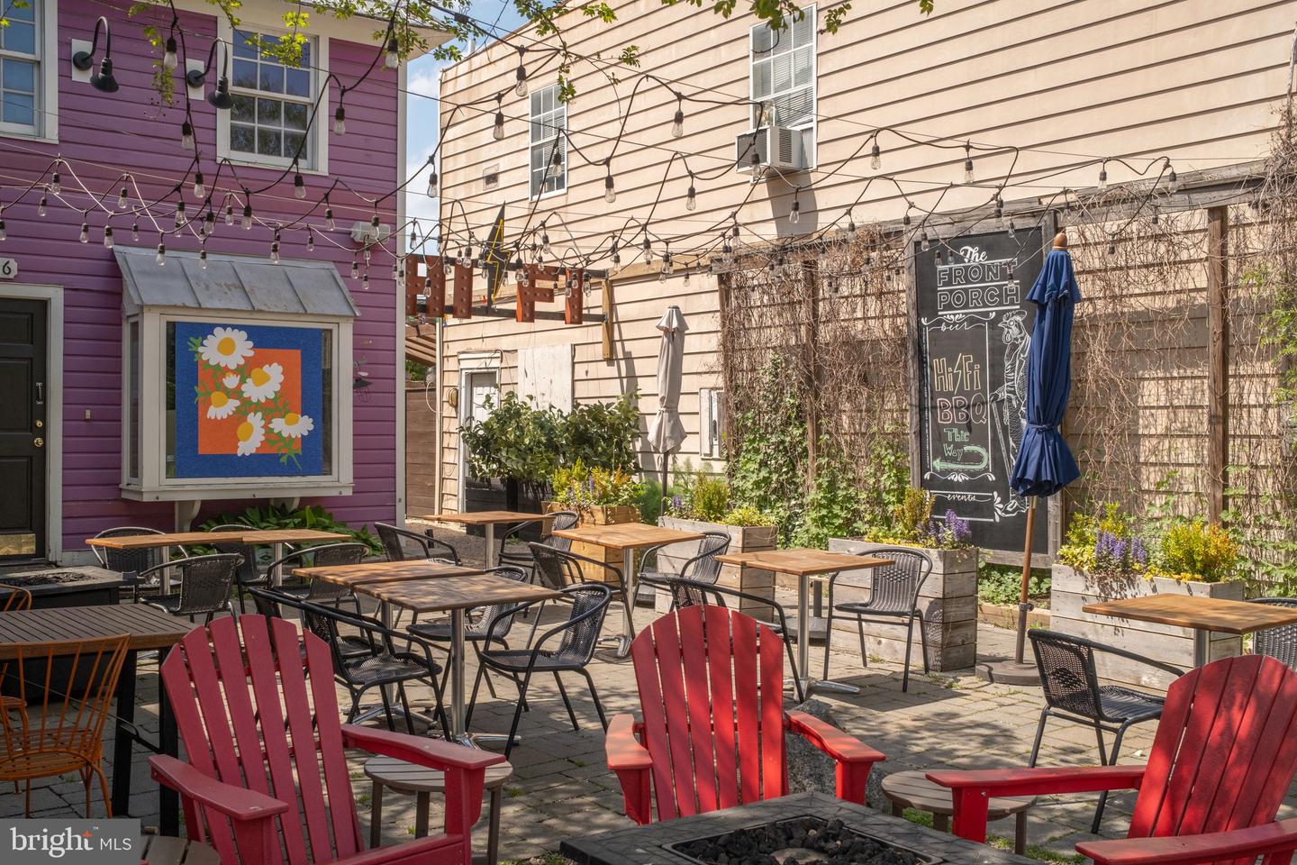 106 E OXFORD AVE, ALEXANDRIA, Virginia 22301, 3 Bedrooms Bedrooms, ,3 BathroomsBathrooms,Residential,For sale,106 E OXFORD AVE,VAAX2053474 MLS # VAAX2053474