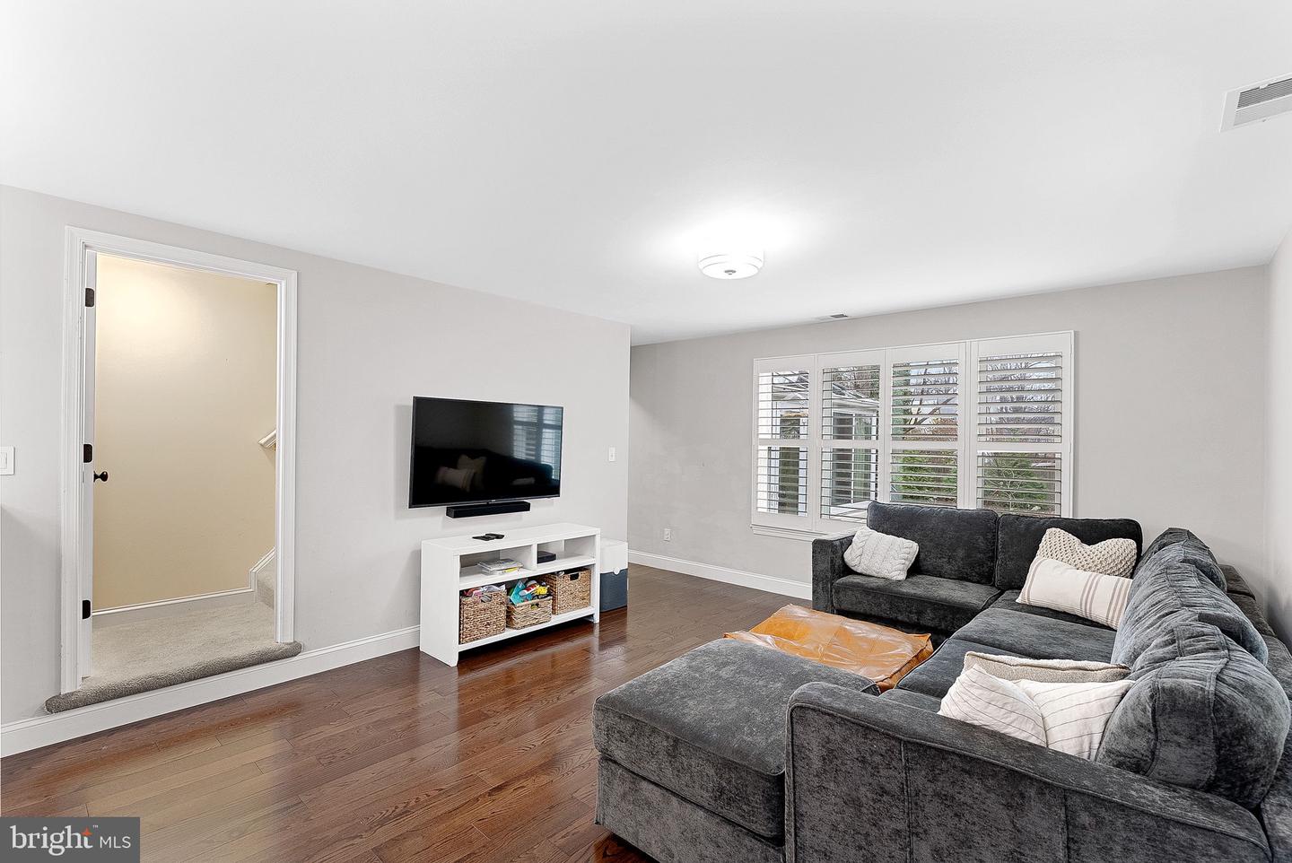 7226 TOD ST, FALLS CHURCH, Virginia 22046, 4 Bedrooms Bedrooms, 12 Rooms Rooms,2 BathroomsBathrooms,Residential,For sale,7226 TOD ST,VAFX2287652 MLS # VAFX2287652