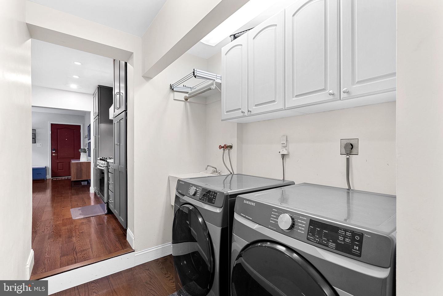 7226 TOD ST, FALLS CHURCH, Virginia 22046, 4 Bedrooms Bedrooms, 12 Rooms Rooms,2 BathroomsBathrooms,Residential,For sale,7226 TOD ST,VAFX2287652 MLS # VAFX2287652