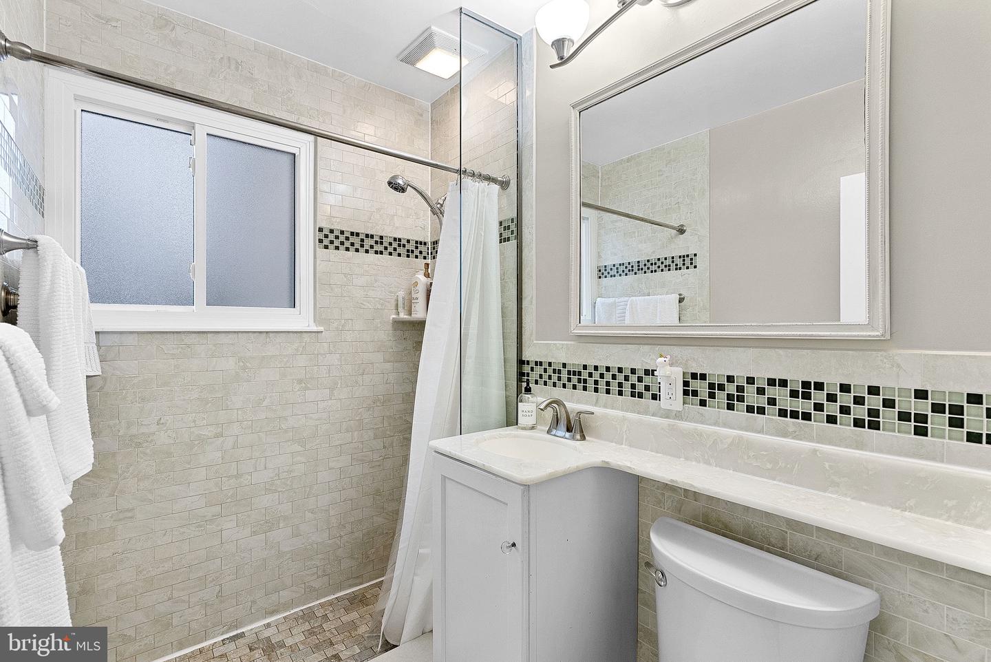 7226 TOD ST, FALLS CHURCH, Virginia 22046, 4 Bedrooms Bedrooms, 12 Rooms Rooms,2 BathroomsBathrooms,Residential,For sale,7226 TOD ST,VAFX2287652 MLS # VAFX2287652