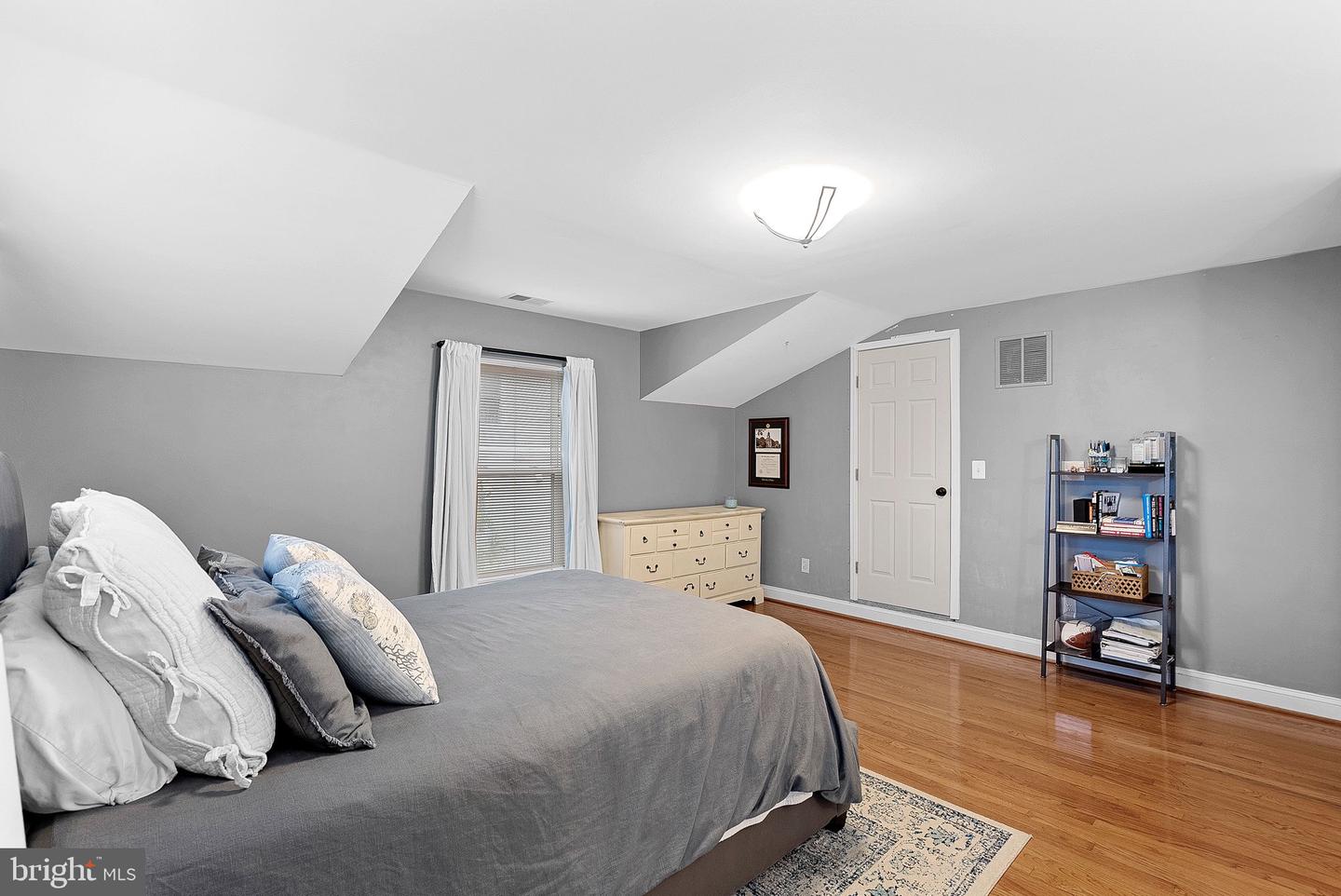 7226 TOD ST, FALLS CHURCH, Virginia 22046, 4 Bedrooms Bedrooms, 12 Rooms Rooms,2 BathroomsBathrooms,Residential,For sale,7226 TOD ST,VAFX2287652 MLS # VAFX2287652