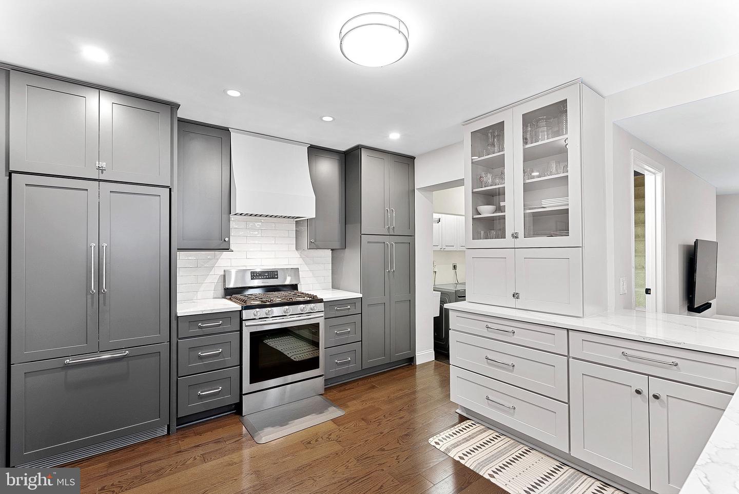 7226 TOD ST, FALLS CHURCH, Virginia 22046, 4 Bedrooms Bedrooms, 12 Rooms Rooms,2 BathroomsBathrooms,Residential,For sale,7226 TOD ST,VAFX2287652 MLS # VAFX2287652