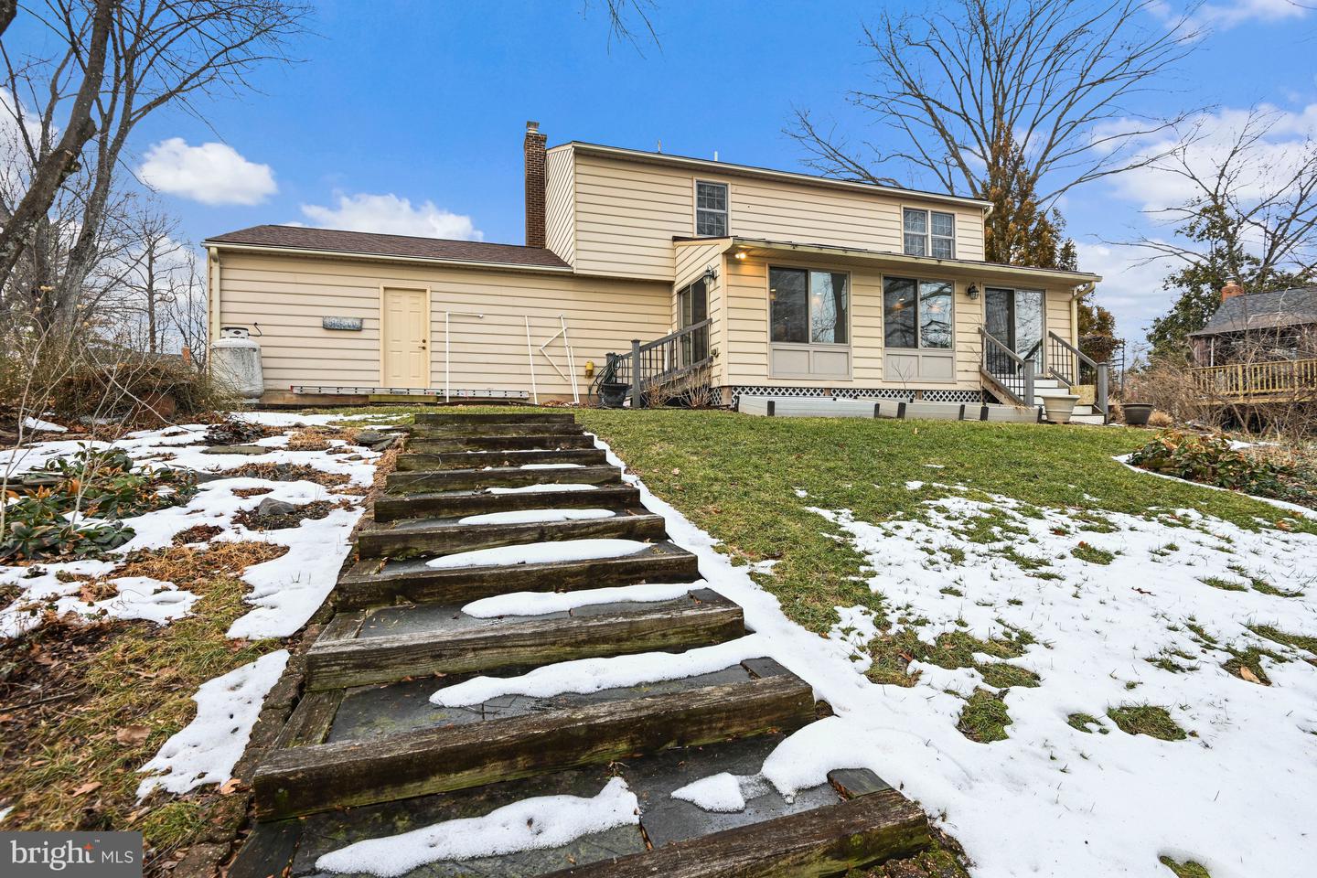 12815 BRIERY RIVER TER, HERNDON, Virginia 20170, 4 Bedrooms Bedrooms, 7 Rooms Rooms,2 BathroomsBathrooms,Residential,For sale,12815 BRIERY RIVER TER,VAFX2287686 MLS # VAFX2287686 12815 BRIERY RIVER TER, HERNDON, Virginia 20170, 4 Bedrooms Bedrooms, 7 Rooms Rooms,2 BathroomsBathrooms,Residential,For sale,12815 BRIERY RIVER TER,VAFX2287686 MLS # VAFX2287686