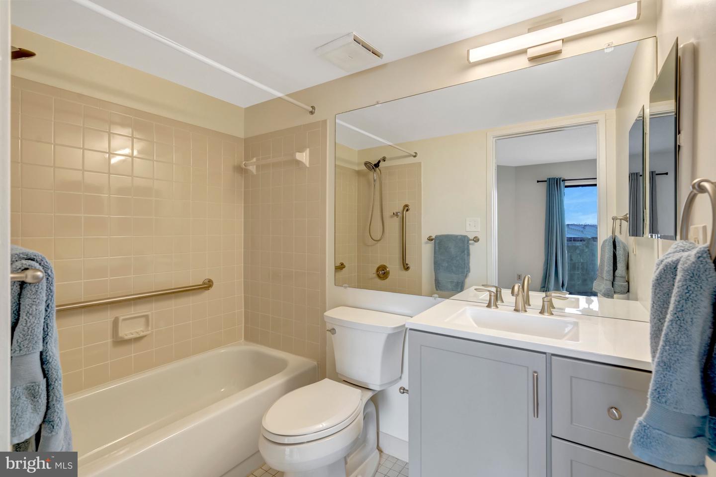 1951 SAGEWOOD LN #619, RESTON, Virginia 20191, 2 Bedrooms Bedrooms, ,2 BathroomsBathrooms,Residential,For sale,1951 SAGEWOOD LN #619,VAFX2287710 MLS # VAFX2287710