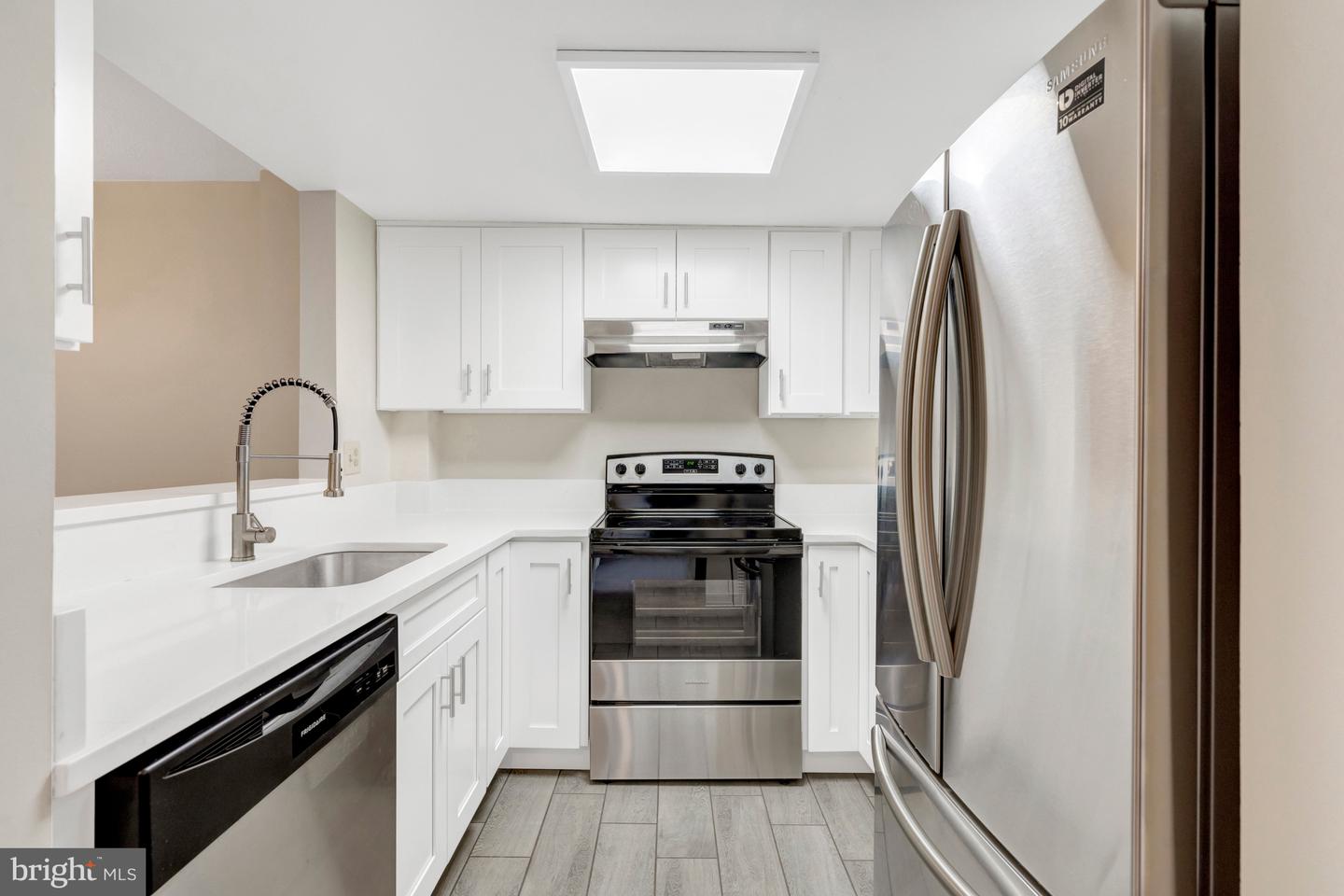 1951 SAGEWOOD LN #619, RESTON, Virginia 20191, 2 Bedrooms Bedrooms, ,2 BathroomsBathrooms,Residential,For sale,1951 SAGEWOOD LN #619,VAFX2287710 MLS # VAFX2287710