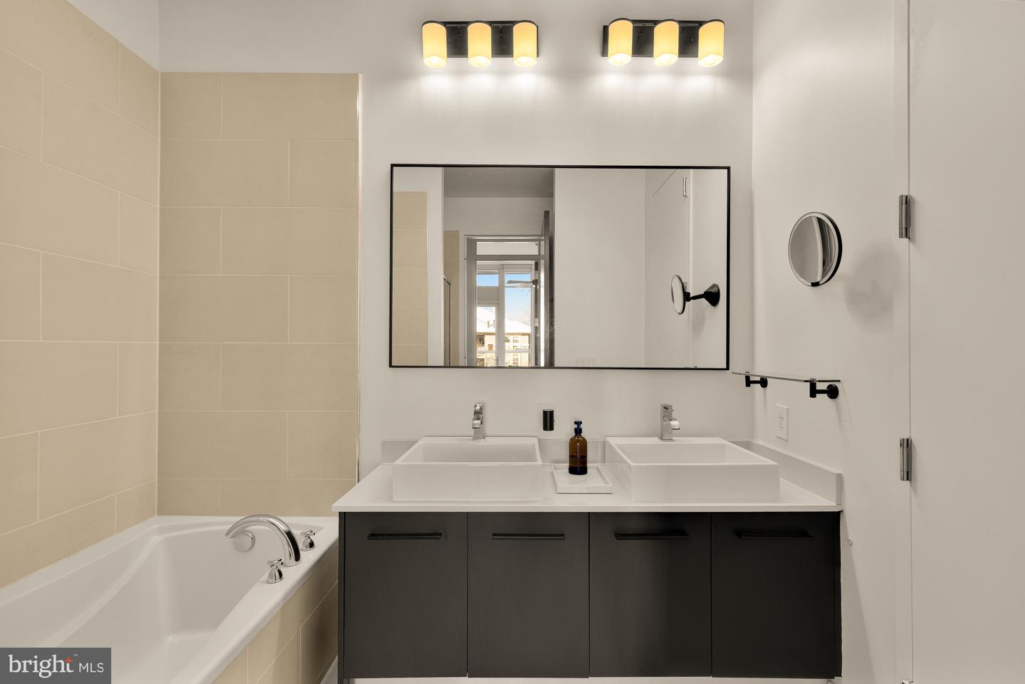 12025 NEW DOMINION PKWY #124, RESTON, Virginia 20190, 2 Bedrooms Bedrooms, ,2 BathroomsBathrooms,Residential,For sale,12025 NEW DOMINION PKWY #124,VAFX2287382 MLS # VAFX2287382 12025 NEW DOMINION PKWY #124, RESTON, Virginia 20190, 2 Bedrooms Bedrooms, ,2 BathroomsBathrooms,Residential,For sale,12025 NEW DOMINION PKWY #124,VAFX2287382 MLS # VAFX2287382