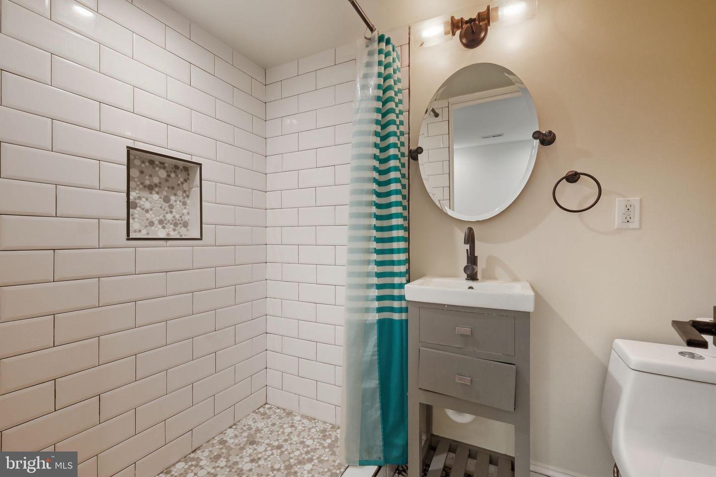 5205 JAY ST NE, WASHINGTON, District Of Columbia 20019, 3 Bedrooms Bedrooms, 5 Rooms Rooms,2 BathroomsBathrooms,Residential,For sale,5205 JAY ST NE,DCDC2243066 MLS # DCDC2243066