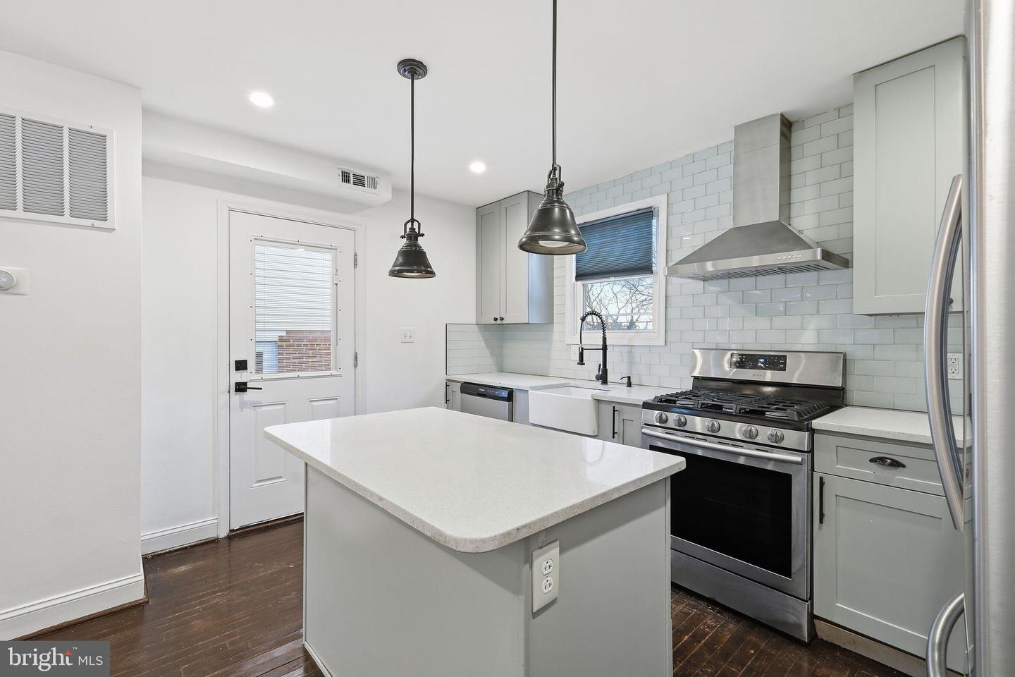 5205 JAY ST NE, WASHINGTON, District Of Columbia 20019, 3 Bedrooms Bedrooms, 5 Rooms Rooms,2 BathroomsBathrooms,Residential,For sale,5205 JAY ST NE,DCDC2243066 MLS # DCDC2243066