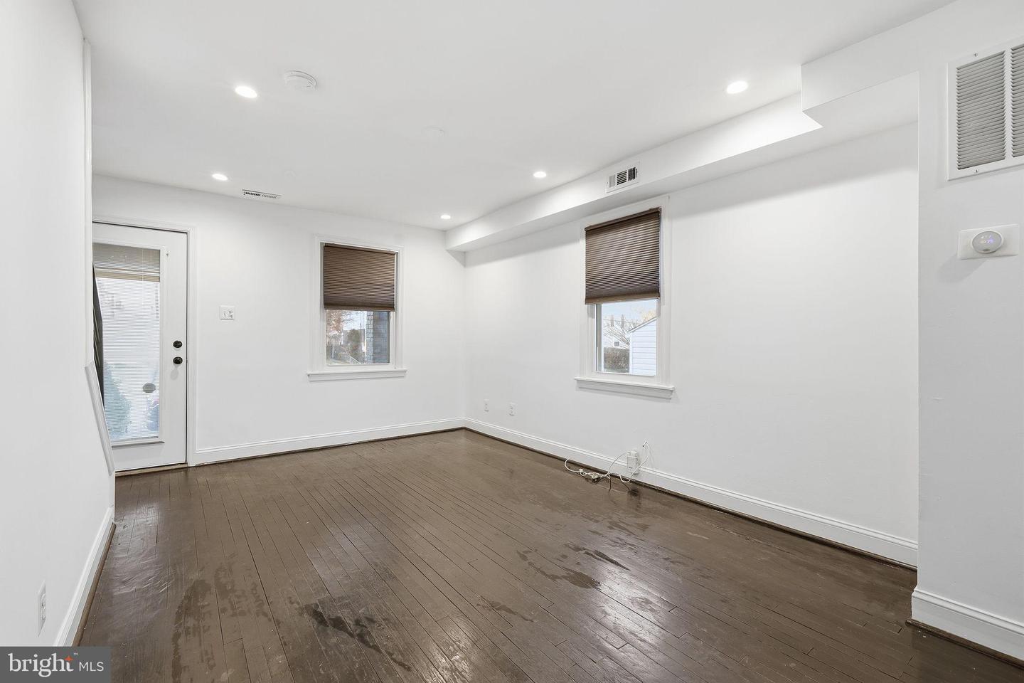 5205 JAY ST NE, WASHINGTON, District Of Columbia 20019, 3 Bedrooms Bedrooms, 5 Rooms Rooms,2 BathroomsBathrooms,Residential,For sale,5205 JAY ST NE,DCDC2243066 MLS # DCDC2243066