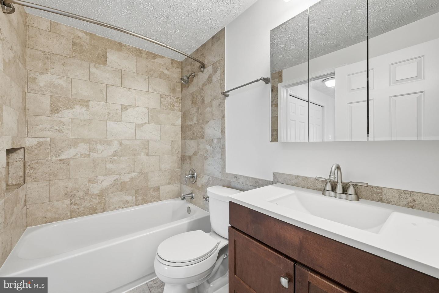 1669 POPLAR GROVE DR, RESTON, Virginia 20194, 2 Bedrooms Bedrooms, ,1 BathroomBathrooms,Residential,For sale,1669 POPLAR GROVE DR,VAFX2287486 MLS # VAFX2287486