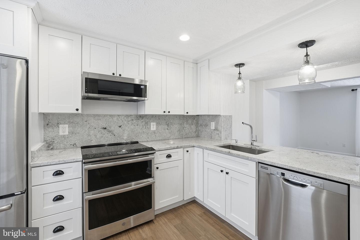 1669 POPLAR GROVE DR, RESTON, Virginia 20194, 2 Bedrooms Bedrooms, ,1 BathroomBathrooms,Residential,For sale,1669 POPLAR GROVE DR,VAFX2287486 MLS # VAFX2287486