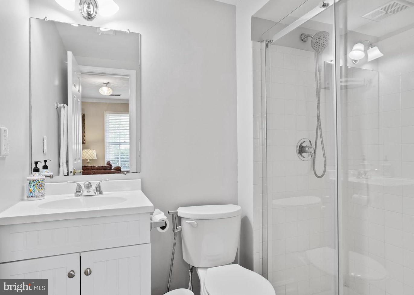 13515 KING CHARLES DR, CHANTILLY, Virginia 20151, 4 Bedrooms Bedrooms, ,3 BathroomsBathrooms,Residential,For sale,13515 KING CHARLES DR,VAFX2287618 MLS # VAFX2287618