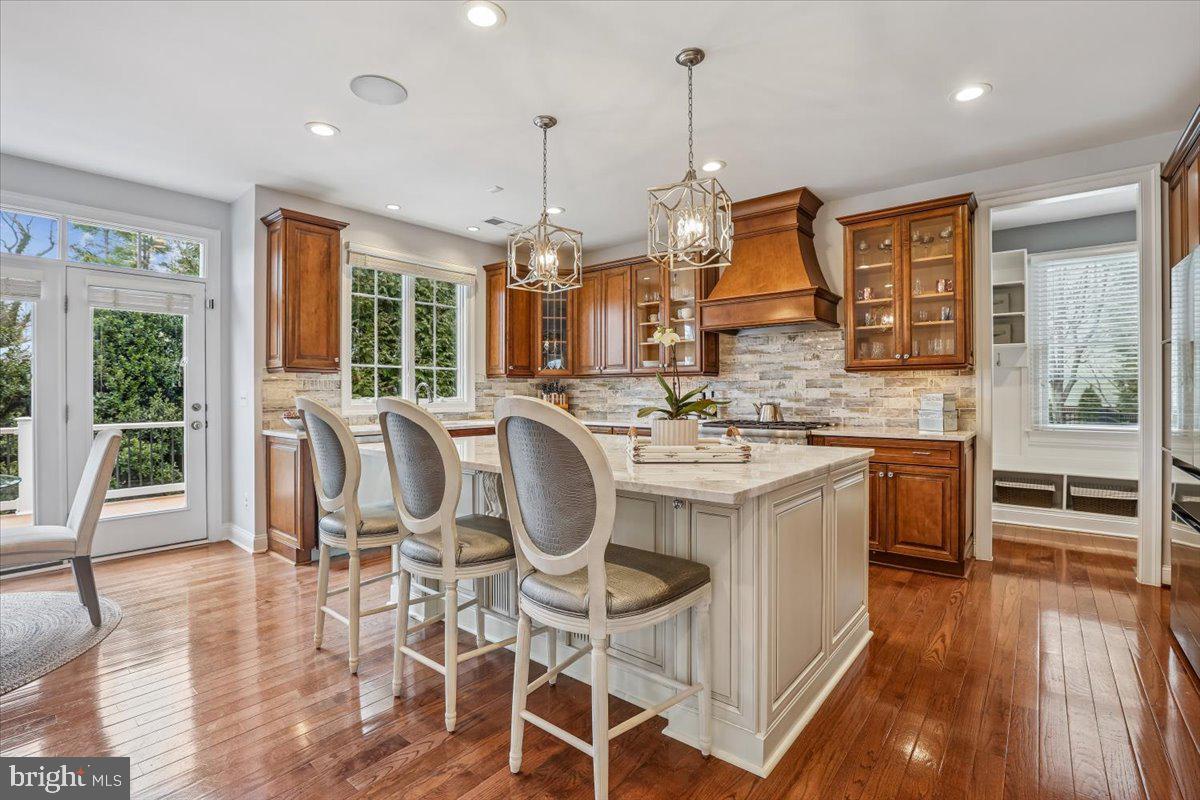 10321 LYNCH LN, OAKTON, Virginia 22124, 5 Bedrooms Bedrooms, ,4 BathroomsBathrooms,Residential,For sale,10321 LYNCH LN,VAFX2287752 MLS # VAFX2287752