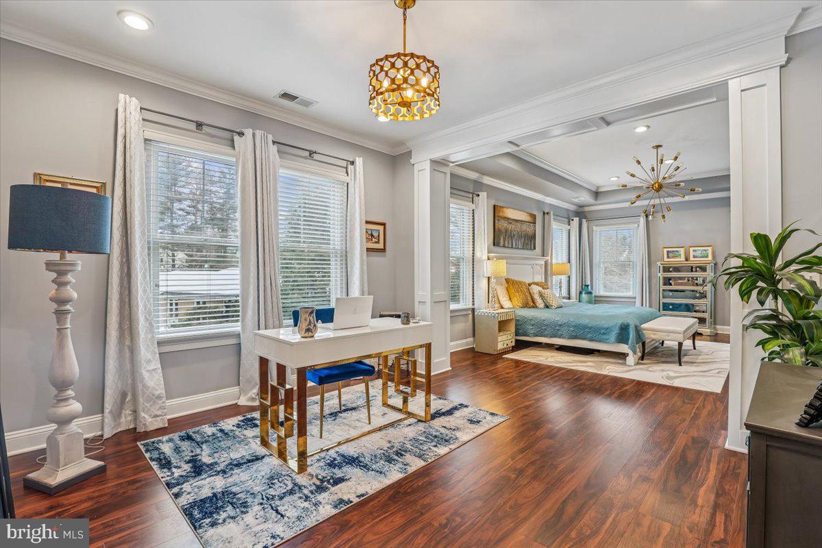 10321 LYNCH LN, OAKTON, Virginia 22124, 5 Bedrooms Bedrooms, ,4 BathroomsBathrooms,Residential,For sale,10321 LYNCH LN,VAFX2287752 MLS # VAFX2287752