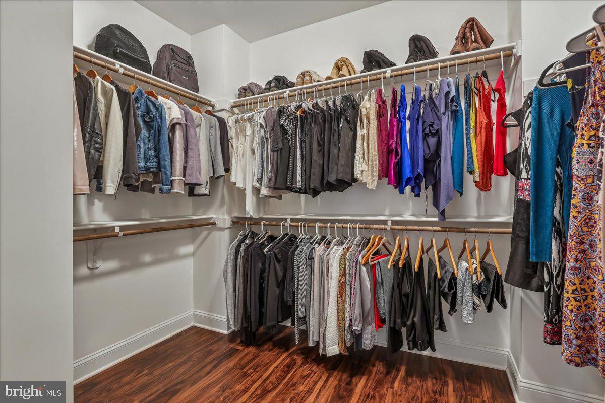 10321 LYNCH LN, OAKTON, Virginia 22124, 5 Bedrooms Bedrooms, ,4 BathroomsBathrooms,Residential,For sale,10321 LYNCH LN,VAFX2287752 MLS # VAFX2287752