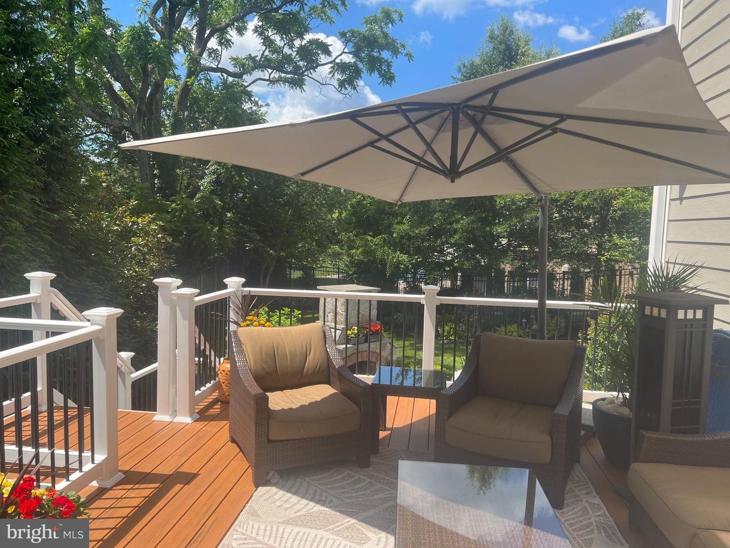 10321 LYNCH LN, OAKTON, Virginia 22124, 5 Bedrooms Bedrooms, ,4 BathroomsBathrooms,Residential,For sale,10321 LYNCH LN,VAFX2287752 MLS # VAFX2287752