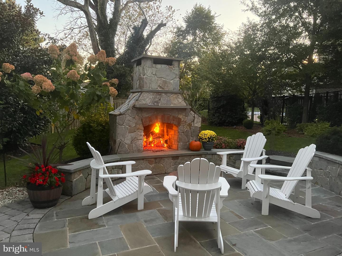 10321 LYNCH LN, OAKTON, Virginia 22124, 5 Bedrooms Bedrooms, ,4 BathroomsBathrooms,Residential,For sale,10321 LYNCH LN,VAFX2287752 MLS # VAFX2287752