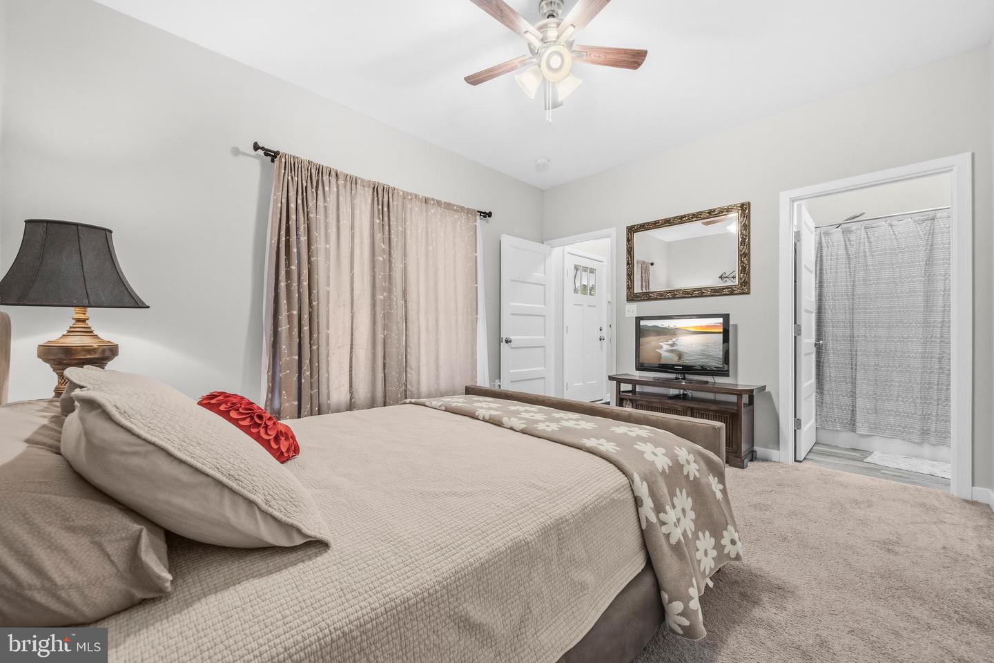 324 3RD ST, COLONIAL BEACH, Virginia 22443, 3 Bedrooms Bedrooms, ,2 BathroomsBathrooms,Residential,For sale,324 3RD ST,VAWE2010440 MLS # VAWE2010440