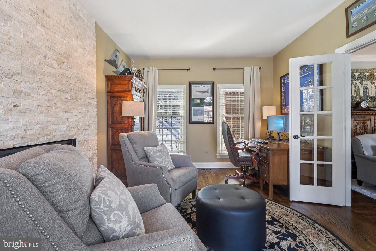 11186 LONGWOOD GROVE DR, RESTON, Virginia 20194, 5 Bedrooms Bedrooms, ,4 BathroomsBathrooms,Residential,For sale,11186 LONGWOOD GROVE DR,VAFX2287892 MLS # VAFX2287892