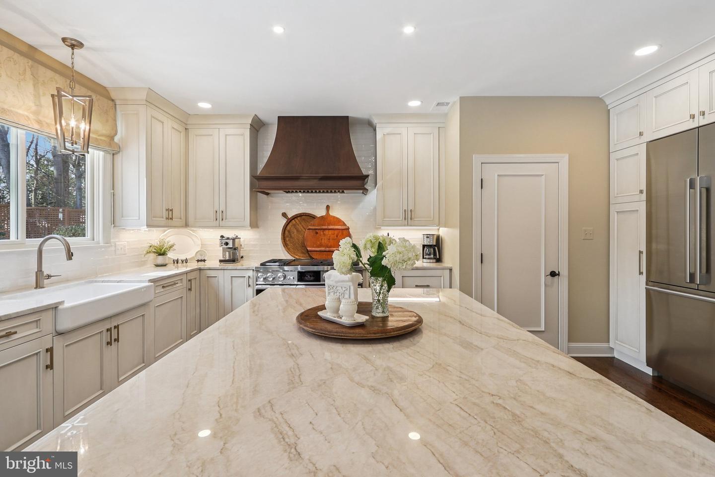 11186 LONGWOOD GROVE DR, RESTON, Virginia 20194, 5 Bedrooms Bedrooms, ,4 BathroomsBathrooms,Residential,For sale,11186 LONGWOOD GROVE DR,VAFX2287892 MLS # VAFX2287892