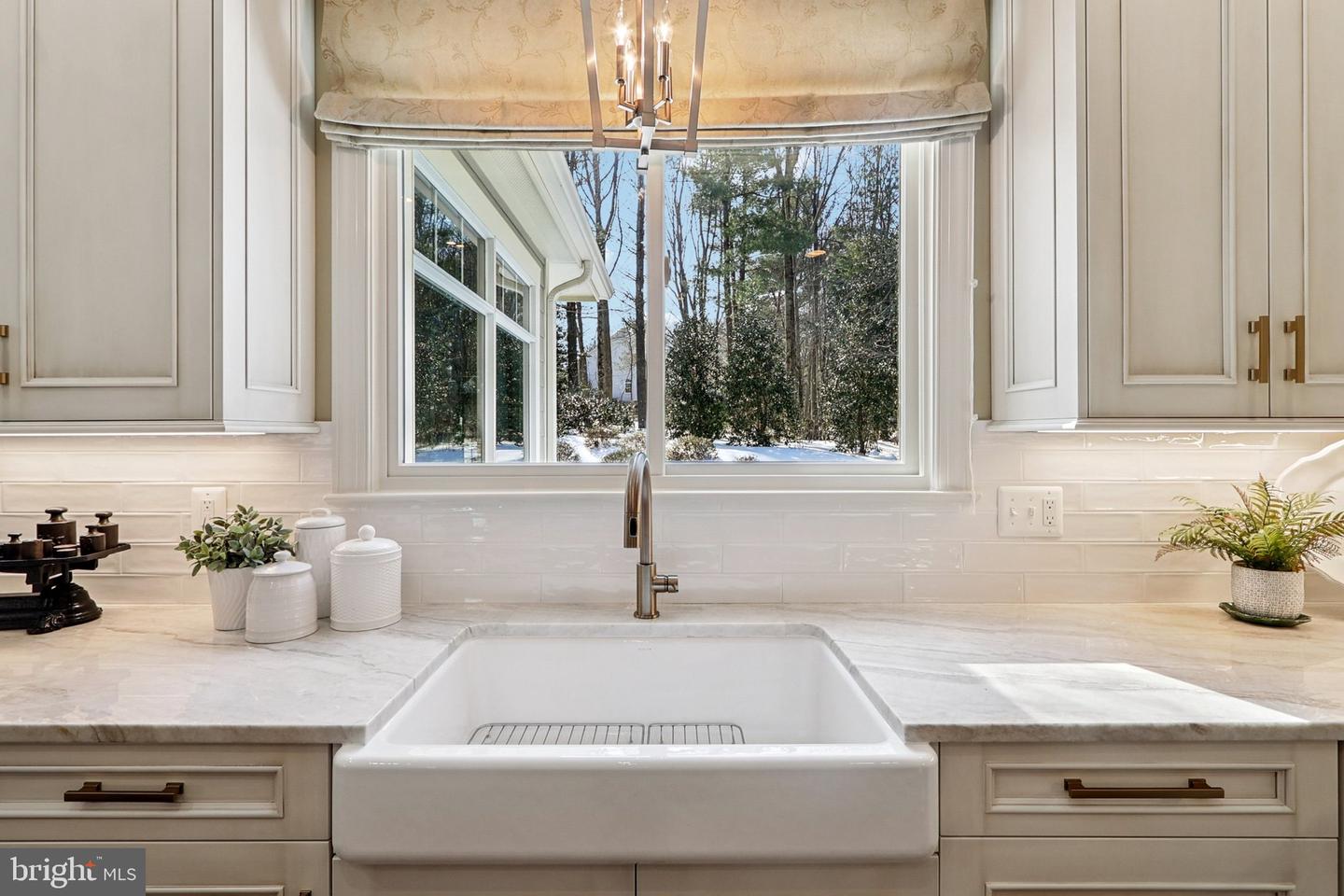 11186 LONGWOOD GROVE DR, RESTON, Virginia 20194, 5 Bedrooms Bedrooms, ,4 BathroomsBathrooms,Residential,For sale,11186 LONGWOOD GROVE DR,VAFX2287892 MLS # VAFX2287892