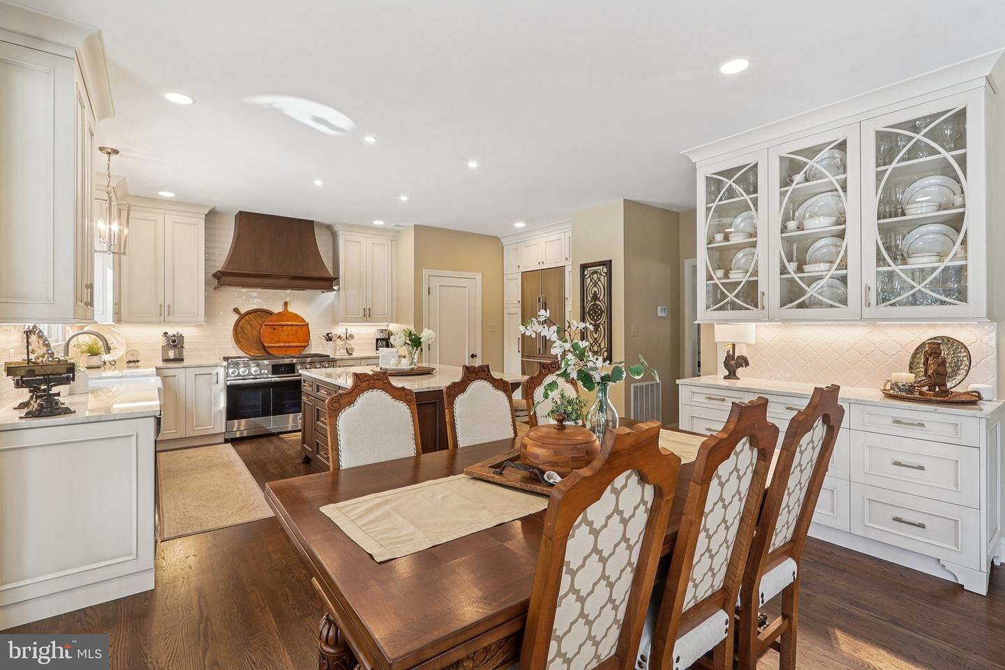 11186 LONGWOOD GROVE DR, RESTON, Virginia 20194, 5 Bedrooms Bedrooms, ,4 BathroomsBathrooms,Residential,For sale,11186 LONGWOOD GROVE DR,VAFX2287892 MLS # VAFX2287892