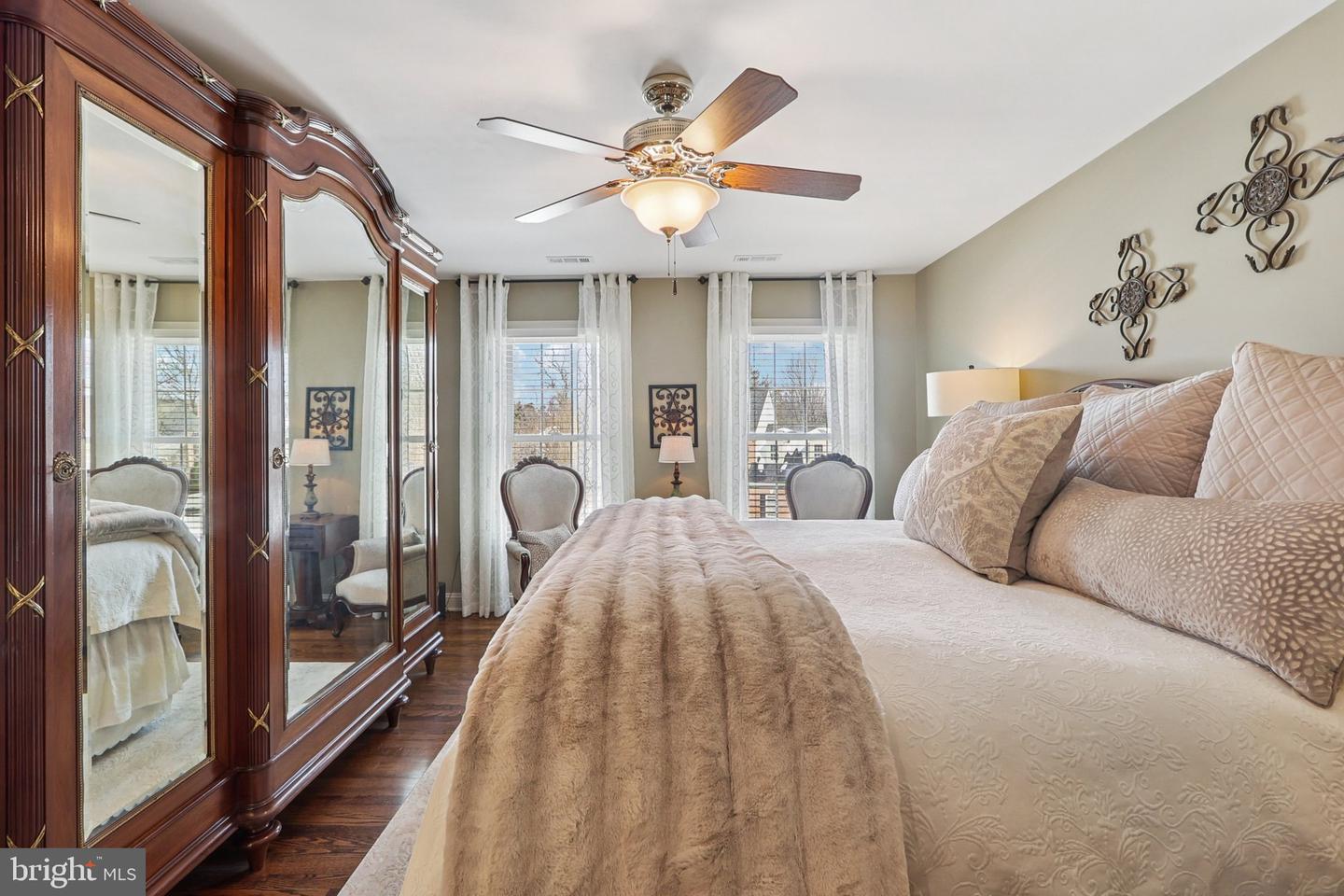 11186 LONGWOOD GROVE DR, RESTON, Virginia 20194, 5 Bedrooms Bedrooms, ,4 BathroomsBathrooms,Residential,For sale,11186 LONGWOOD GROVE DR,VAFX2287892 MLS # VAFX2287892