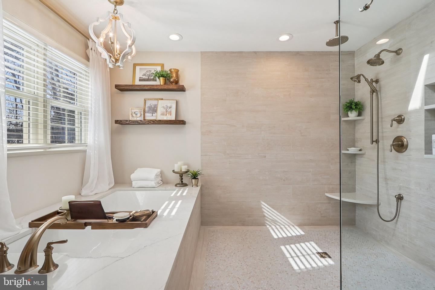 11186 LONGWOOD GROVE DR, RESTON, Virginia 20194, 5 Bedrooms Bedrooms, ,4 BathroomsBathrooms,Residential,For sale,11186 LONGWOOD GROVE DR,VAFX2287892 MLS # VAFX2287892