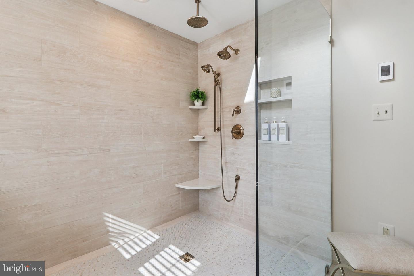 11186 LONGWOOD GROVE DR, RESTON, Virginia 20194, 5 Bedrooms Bedrooms, ,4 BathroomsBathrooms,Residential,For sale,11186 LONGWOOD GROVE DR,VAFX2287892 MLS # VAFX2287892