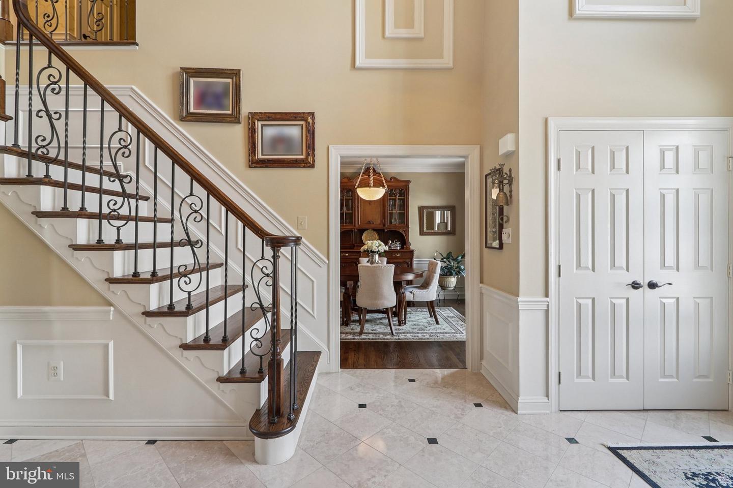 11186 LONGWOOD GROVE DR, RESTON, Virginia 20194, 5 Bedrooms Bedrooms, ,4 BathroomsBathrooms,Residential,For sale,11186 LONGWOOD GROVE DR,VAFX2287892 MLS # VAFX2287892