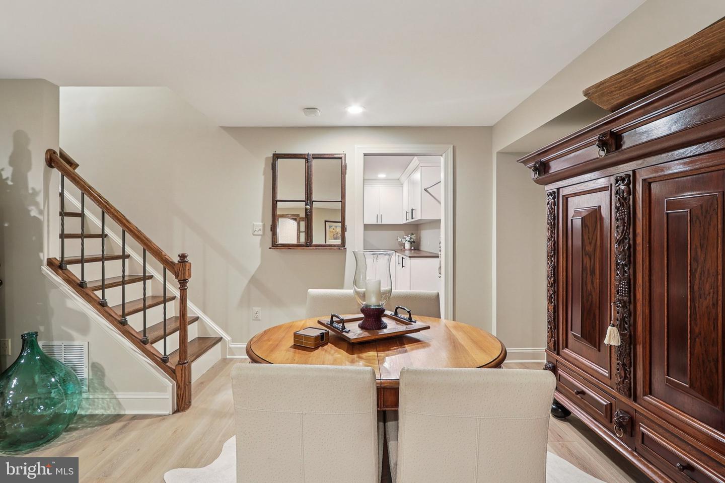 11186 LONGWOOD GROVE DR, RESTON, Virginia 20194, 5 Bedrooms Bedrooms, ,4 BathroomsBathrooms,Residential,For sale,11186 LONGWOOD GROVE DR,VAFX2287892 MLS # VAFX2287892