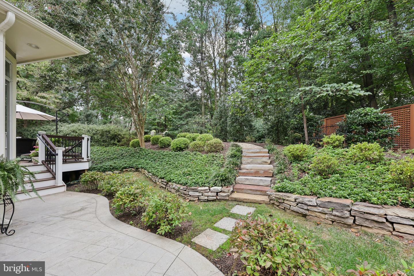 11186 LONGWOOD GROVE DR, RESTON, Virginia 20194, 5 Bedrooms Bedrooms, ,4 BathroomsBathrooms,Residential,For sale,11186 LONGWOOD GROVE DR,VAFX2287892 MLS # VAFX2287892