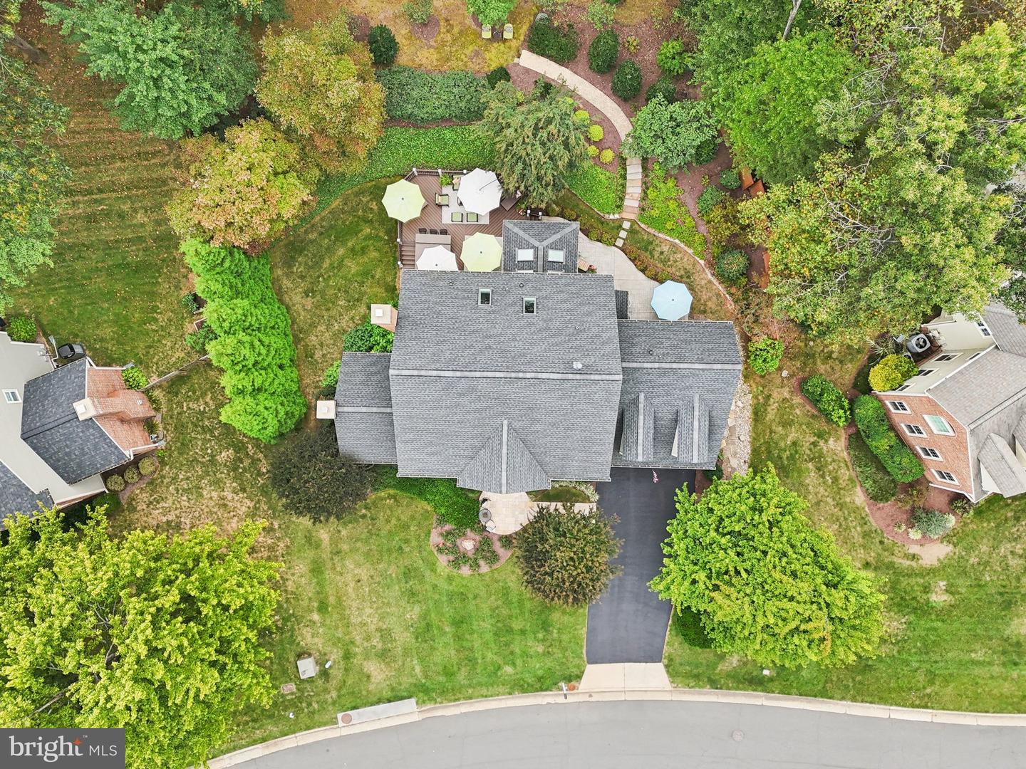 11186 LONGWOOD GROVE DR, RESTON, Virginia 20194, 5 Bedrooms Bedrooms, ,4 BathroomsBathrooms,Residential,For sale,11186 LONGWOOD GROVE DR,VAFX2287892 MLS # VAFX2287892