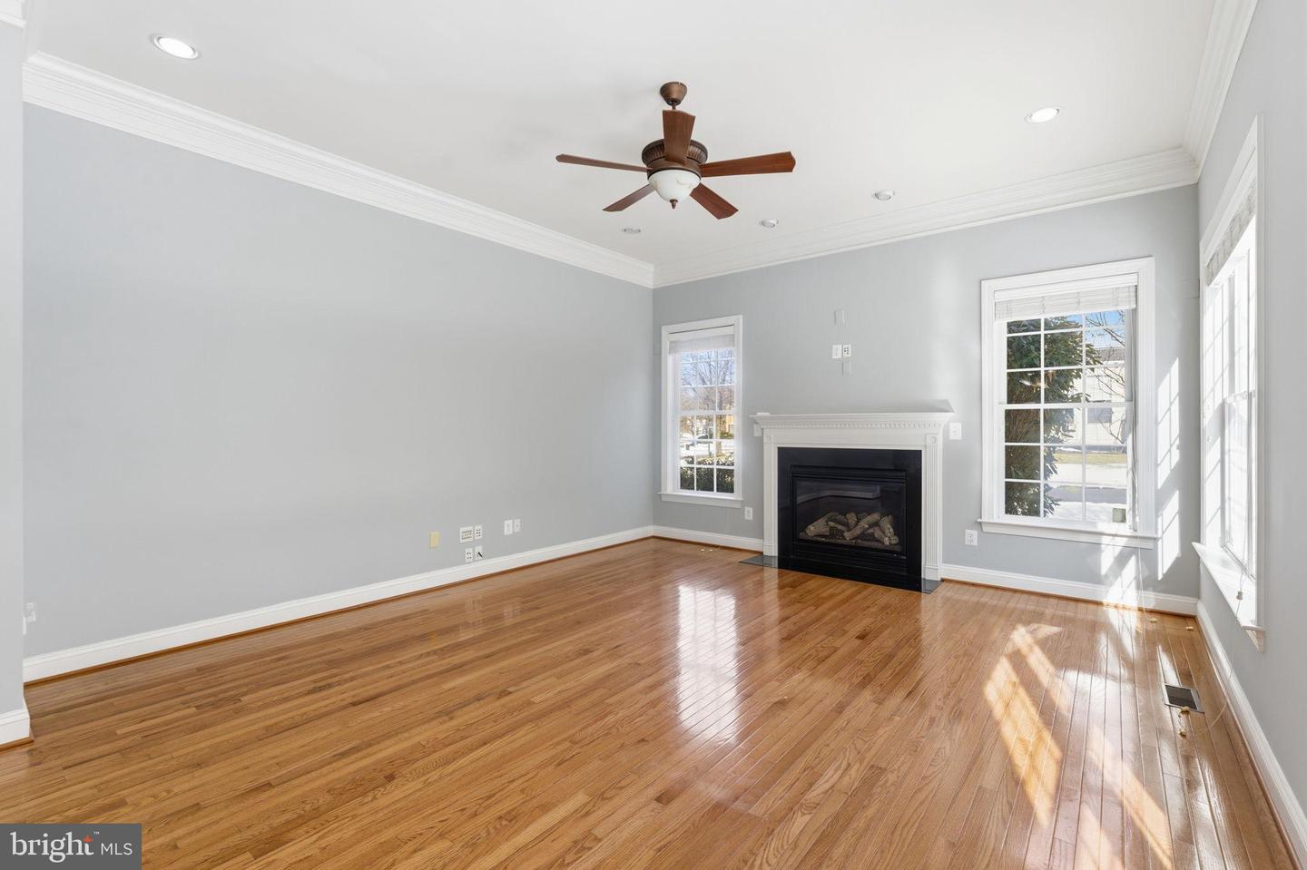 2781 MIDDLETON FARM, HERNDON, Virginia 20171, 4 Bedrooms Bedrooms, 23 Rooms Rooms,4 BathroomsBathrooms,Residential,For sale,2781 MIDDLETON FARM,VAFX2288148 MLS # VAFX2288148 2781 MIDDLETON FARM, HERNDON, Virginia 20171, 4 Bedrooms Bedrooms, 23 Rooms Rooms,4 BathroomsBathrooms,Residential,For sale,2781 MIDDLETON FARM,VAFX2288148 MLS # VAFX2288148